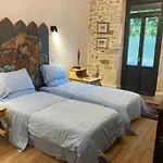 Bed & Breakfast La Maison Du Parc Oct To June Entire House 3 Bedrooms Sleeps 6 July To Sept 3*