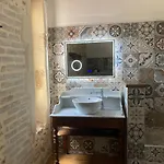 La Maison Du Parc Oct To June Entire House 3 Bedrooms Sleeps 6 July To Sept 3* Saint-Vite