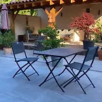 La Maison Du Parc Oct To June Entire House 3 Bedrooms Sleeps 6 July To Sept Bed & Breakfast 3*