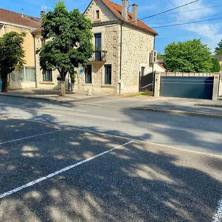 La Maison Du Parc 住宿加早餐酒店 3*