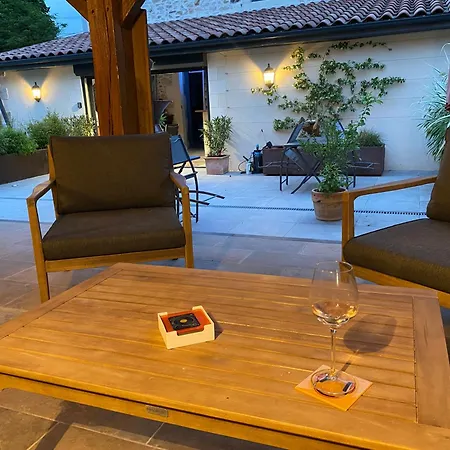 Bed & Breakfast La Maison Du Parc Oct To June Entire House 3 Bedrooms Sleeps 6 July To Sept
