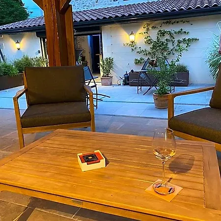 La Maison Du Parc Bed & Breakfast Saint-Vite