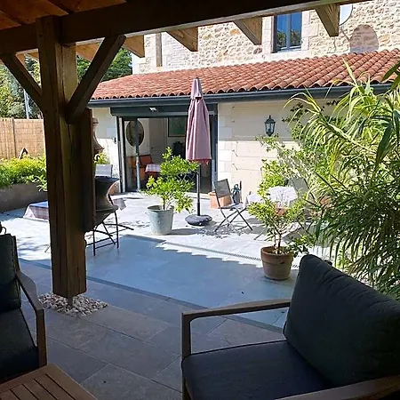 La Maison Du Parc 3*