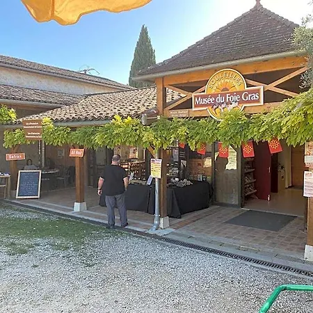 Bed & Breakfast La Maison Du Parc 3*